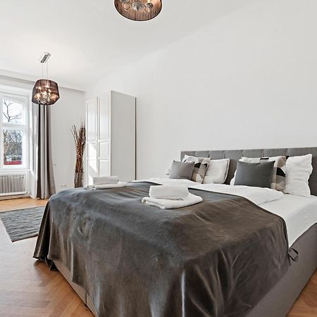 Sky9 Apartments City Center Vienna Exterior photo