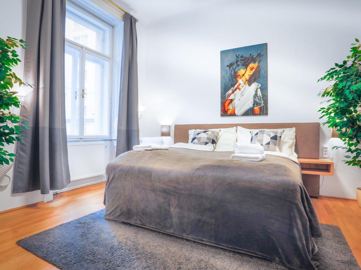 Sky9 Apartments City Center Vienna Exterior photo
